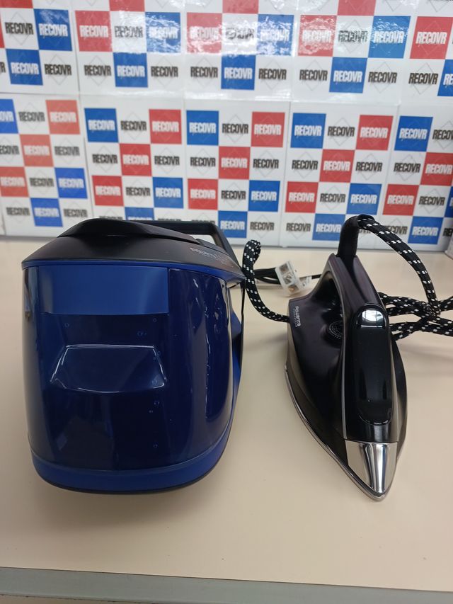 Ferro da stiro con generatore di vapore 6,2 bar 340 g/min Rowenta