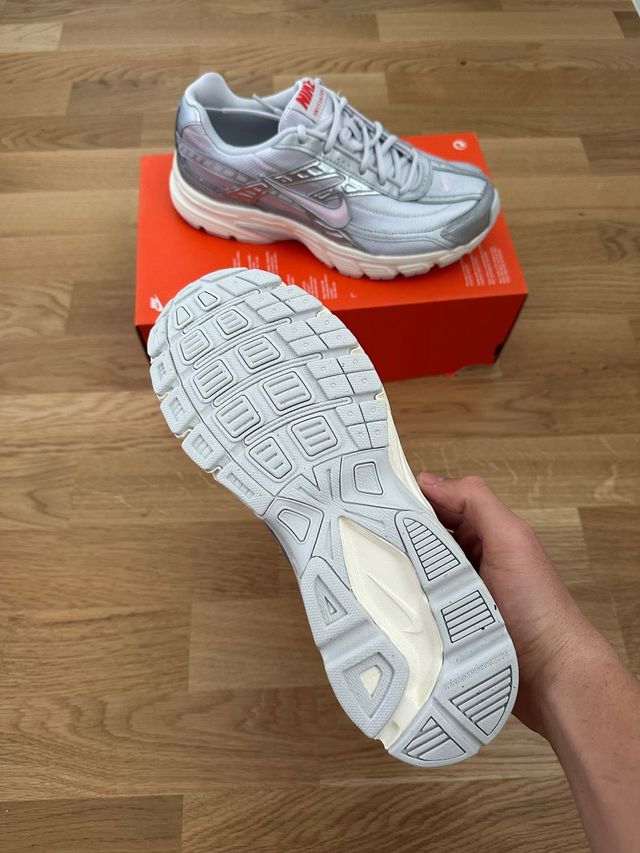 Nike Initiator “Pink Foam Metallic Silver”