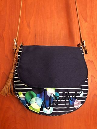 Bolso desigual (LLEVA 3 PAGA 2)