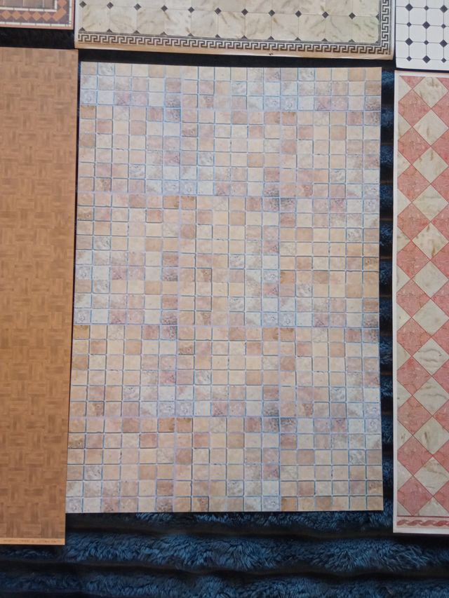 Papel de parede e fachada para casas de bonecas