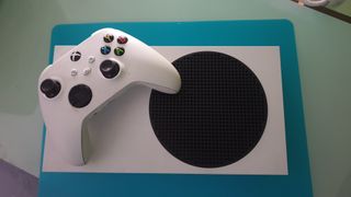 Consola Xbox Serie S Blanca sin mando
