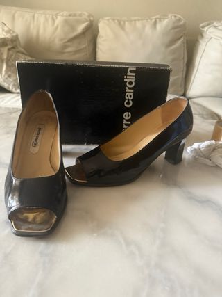 Zapatos charol Pierre Cardin negros