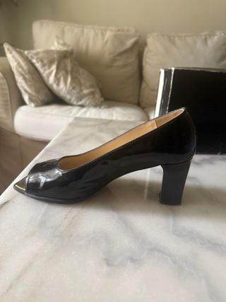 Zapatos charol Pierre Cardin negros