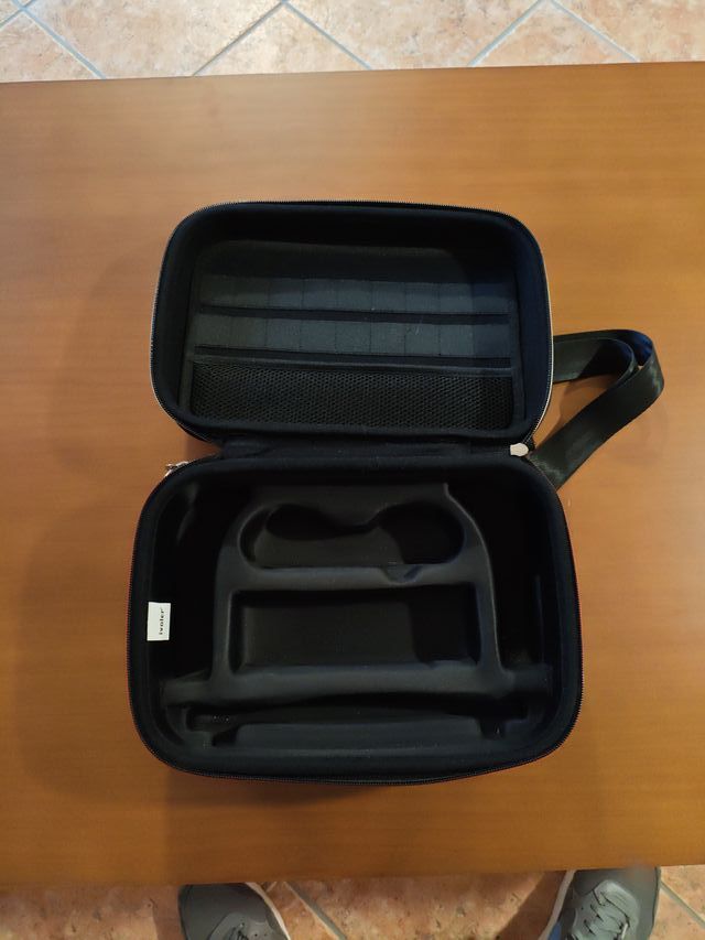 Nintendo Switch Azul y Rojo + Funda + 2 MicroSd