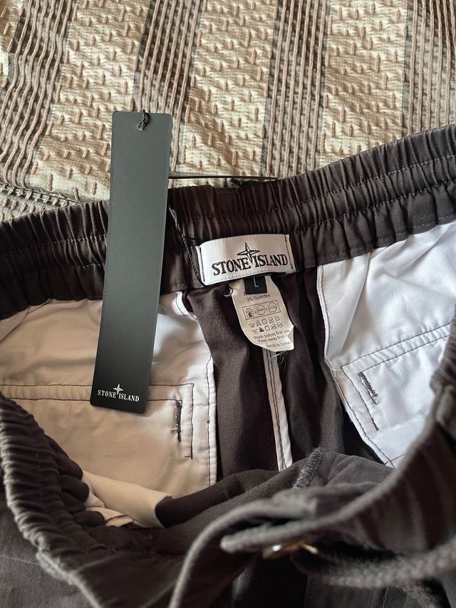 Pantalones Cargo Stone Island Gris