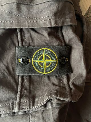 Pantalones Cargo Stone Island Gris