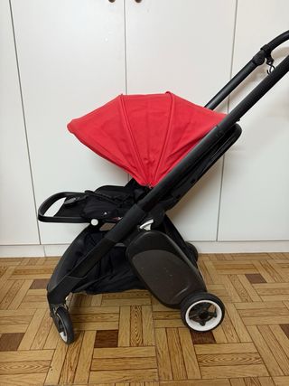 Carrito Bugaboo Ant Rojo con saco y porta pie