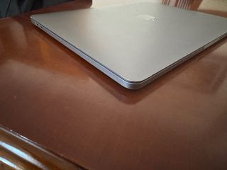 MacBook Pro 13 2019