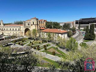 Piso en venta en Centro Ciudad en León