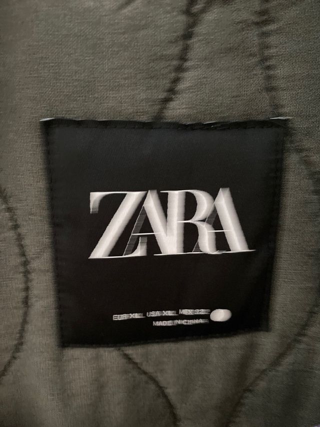 Chaqueta acolchada Zara gris