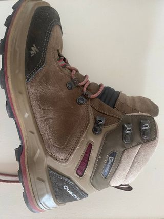 Botas de montaña Quechua piel impermeables
