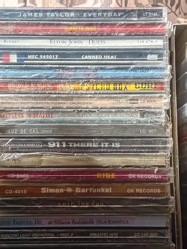 Lote 3 di 100 CD Musica Varia