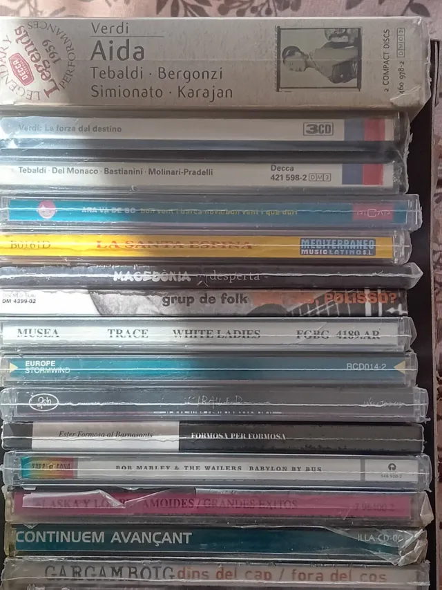 Lote 3 di 100 CD Musica Varia