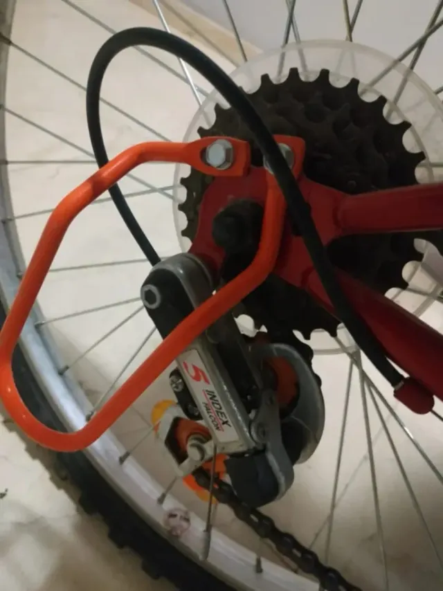 Bicicleta 24 pulgadas roja