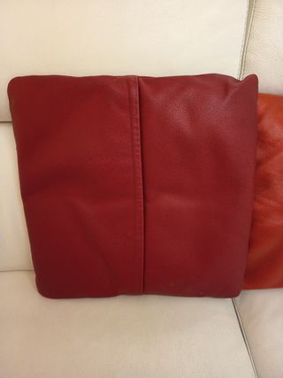 Coppia Cuscini Pelle 45x45 cm Rossi