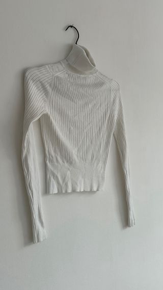 Jersey canalé cuello alto blanco