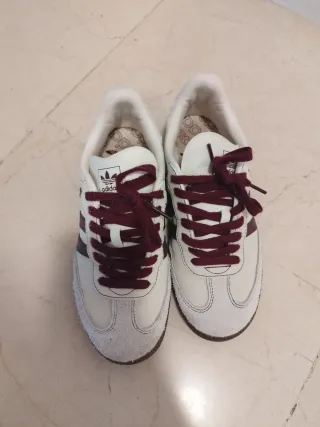 Zapatillas Adidas Samba Beige y Burdeos