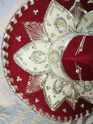 Sombrero Mexicano Bordado .