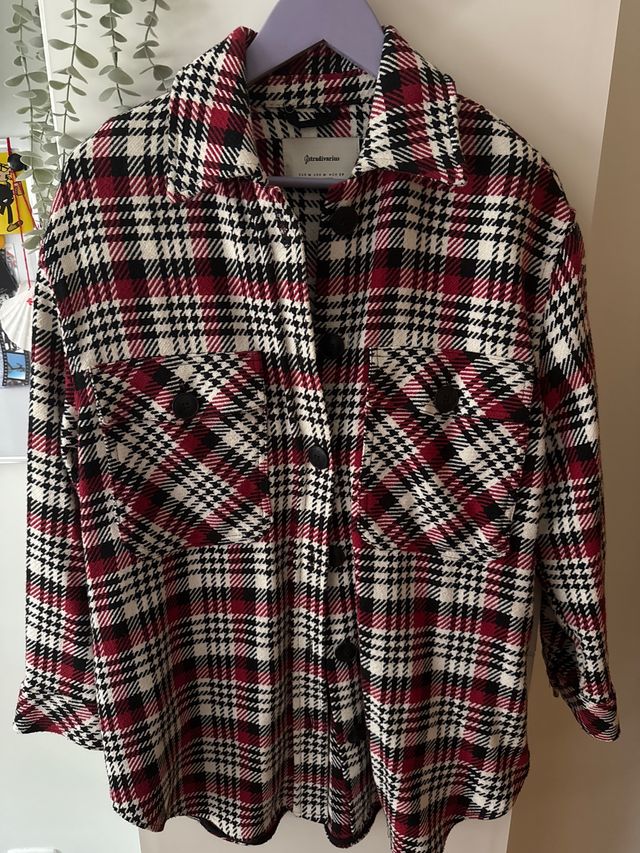 Chaqueta Stradivarius pata de gallo