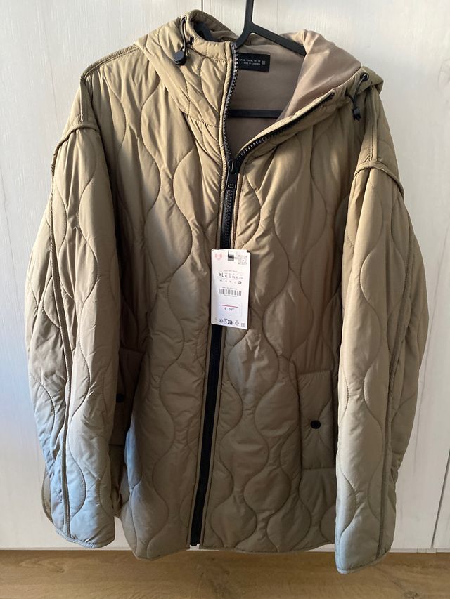 Chaqueta acolchada Zara verde oliva Talla XL