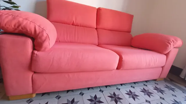 Sofá 2 plazas rosa