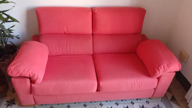 Sofá 2 plazas rosa