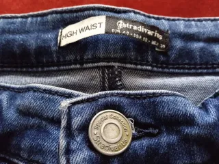 Lote 2 Pantalónes vaqueros Stradivarius T.40