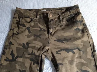 Lote 2 Pantalónes vaqueros Stradivarius T.40