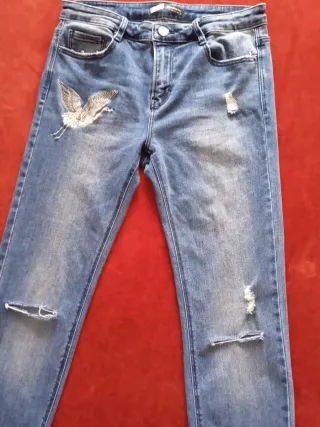 Pantalónes vaqueros Stradivarius T.40