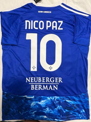 Camiseta Adidas Talla XL Nico paz