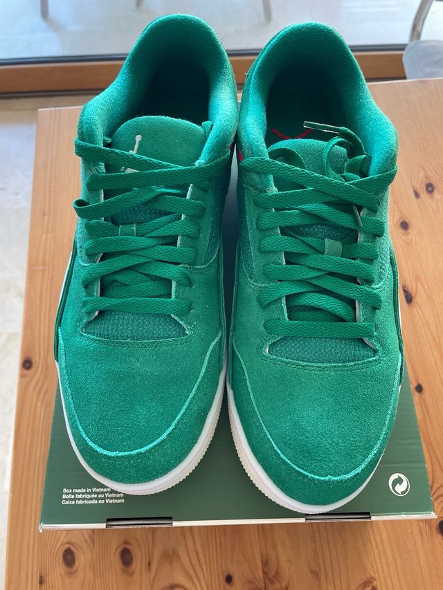 Zapatillas Jordan Verdes y Rojas