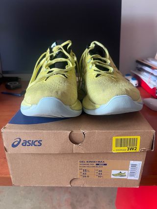 Asics Gel-Kinsei Max Talla 46 Amarillo/Negro