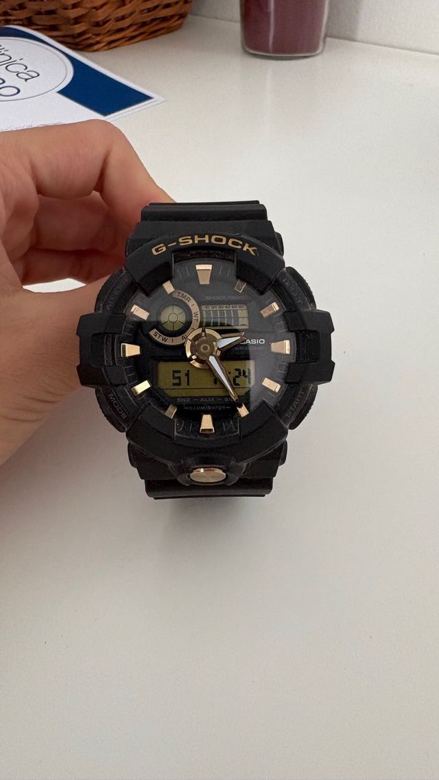 Relógio Casio G-Shock GA-710B-1A9 Preto/Dourada
