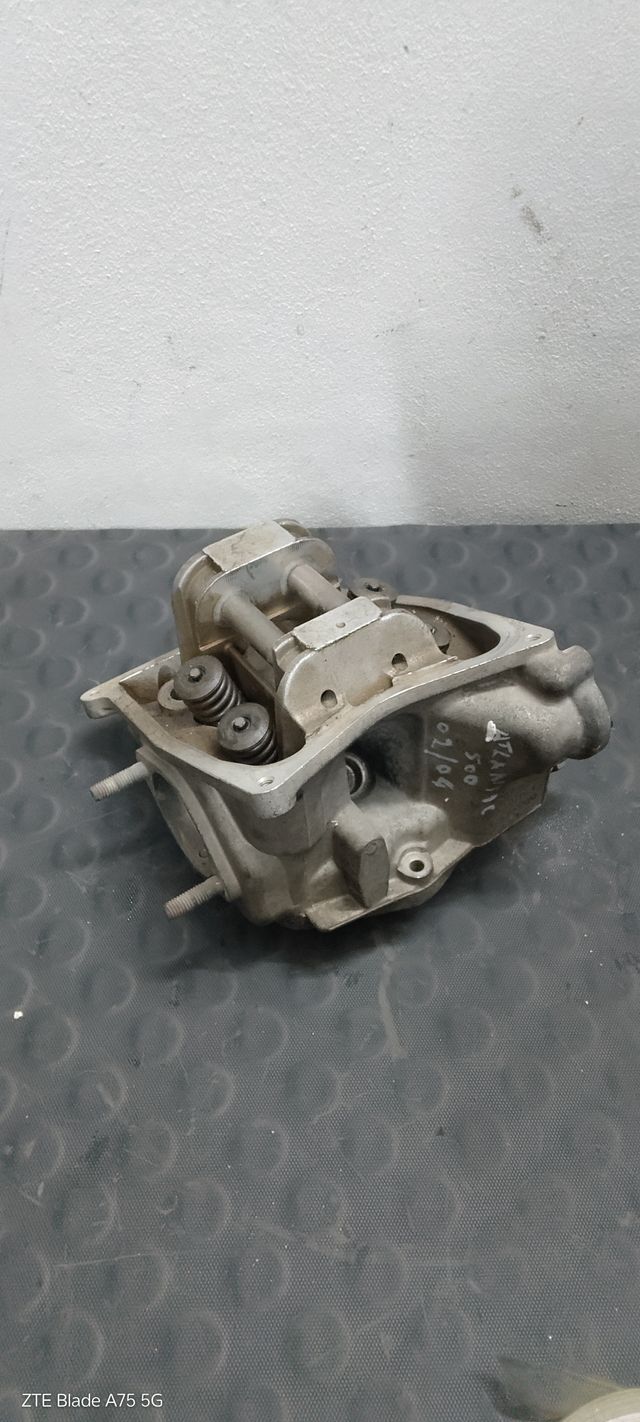 Testata con valvole Aprilia Scarabeo Atlantic 500