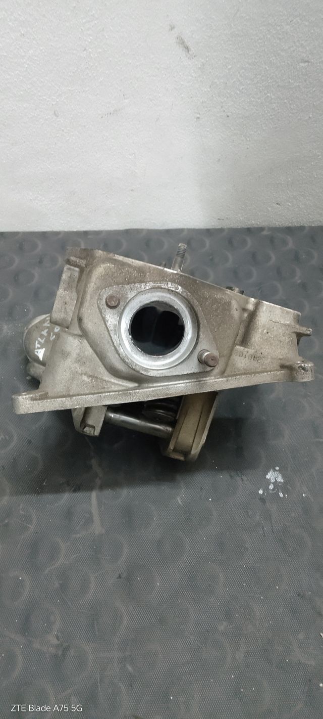 Testata con valvole Aprilia Scarabeo Atlantic 500