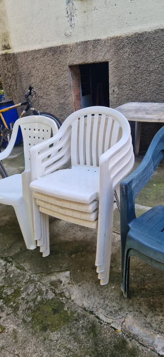 Sillas Jardín Plástico Varias 5€ unidad