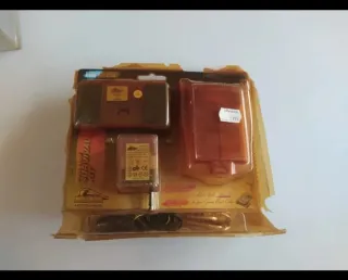 Accesorios Game Boy Color: Luz, Cargador y Más