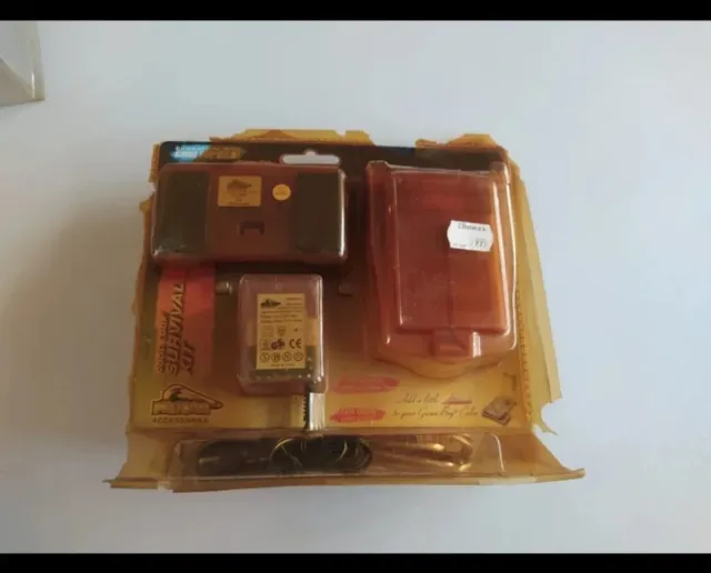 Accesorios Game Boy Color: Luz, Cargador y Más