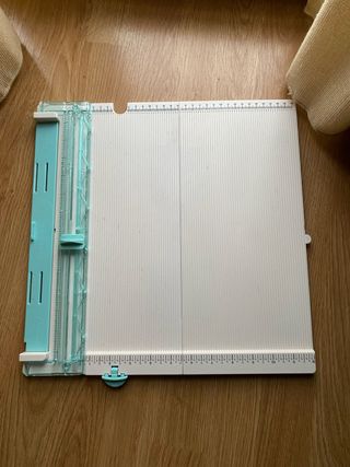 Cizalla y Plegadora We R Memory Keepers