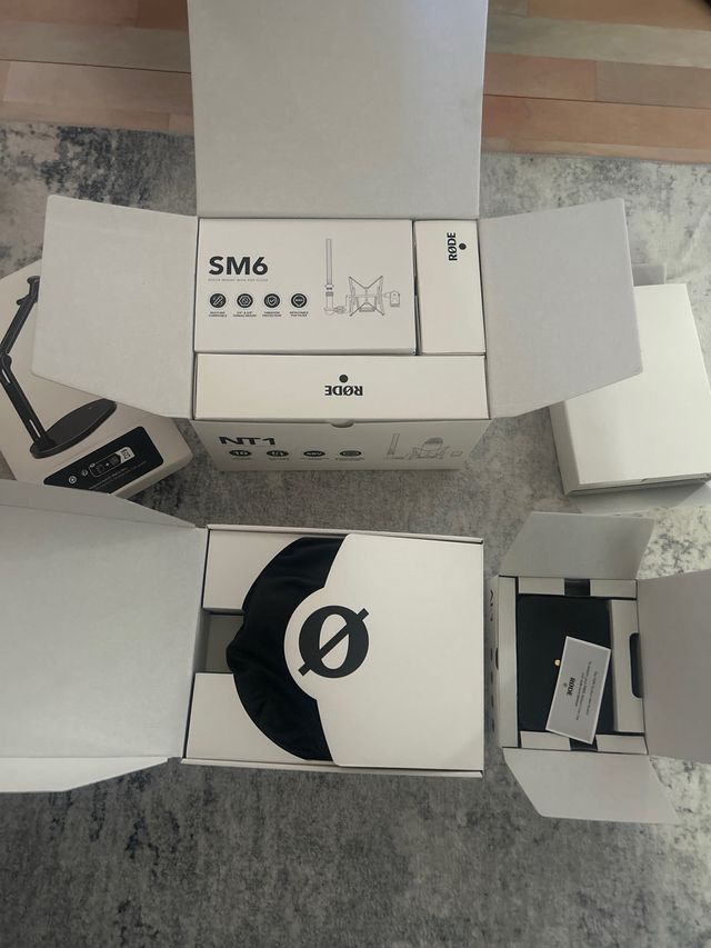 Kit Micrófono RØDE NT1, NTH-100, DS2, AI-1 RODE