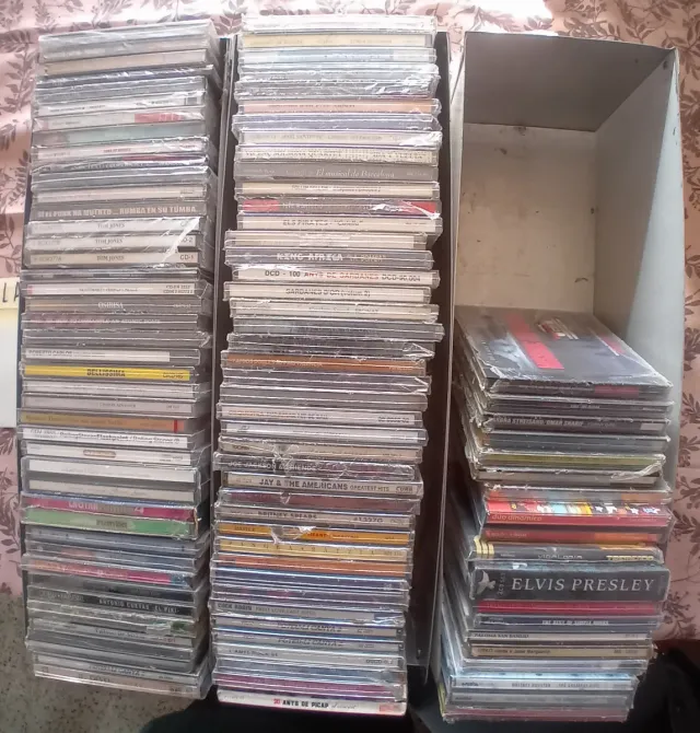 Lote 4 di 100 CD Musica Varia