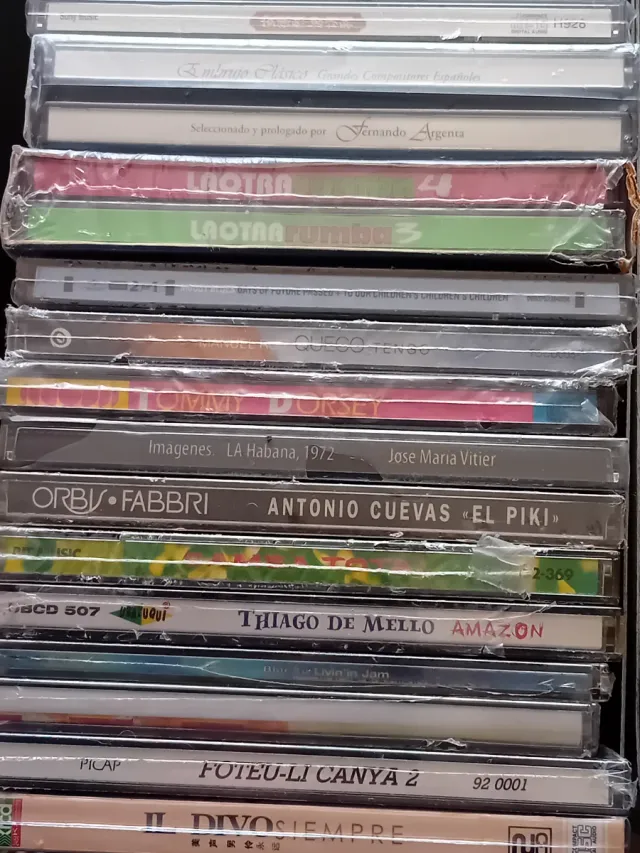 Lote 4 di 100 CD Musica Varia