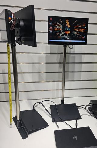 TPV HP i5 con soporte alto