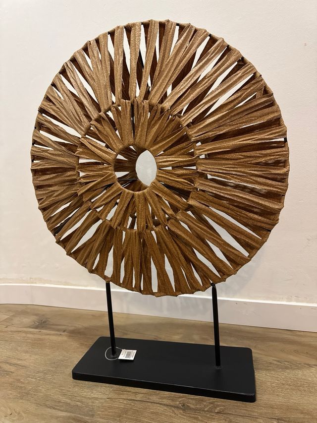 Decoración de papel y metal