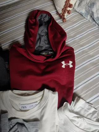 Lote Ropa Niño Verde y Rojo