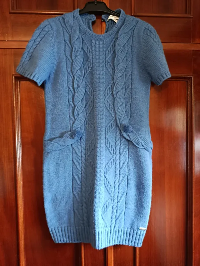 Vestidos Pili Carrera Talla 10. El primero esta