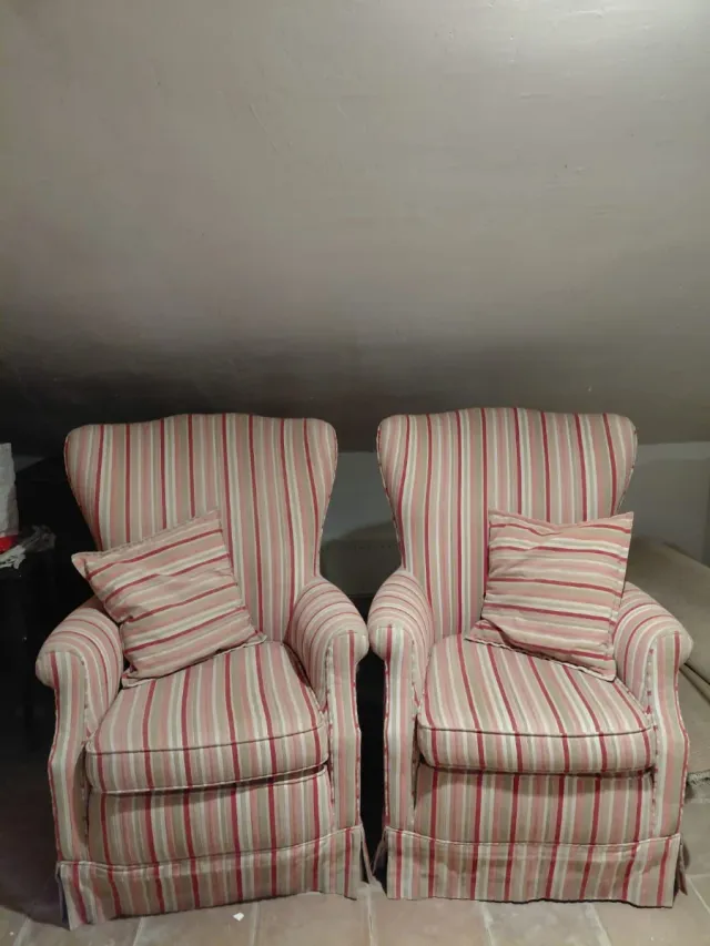 2 Sillones Orejeros de Tela