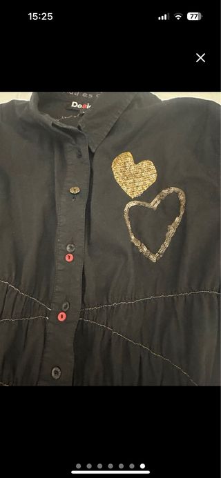 Blusa Desigual Talla L Negra con Corazón Dorado