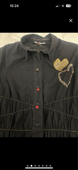 Blusa Desigual Talla L Negra con Corazón Dorado