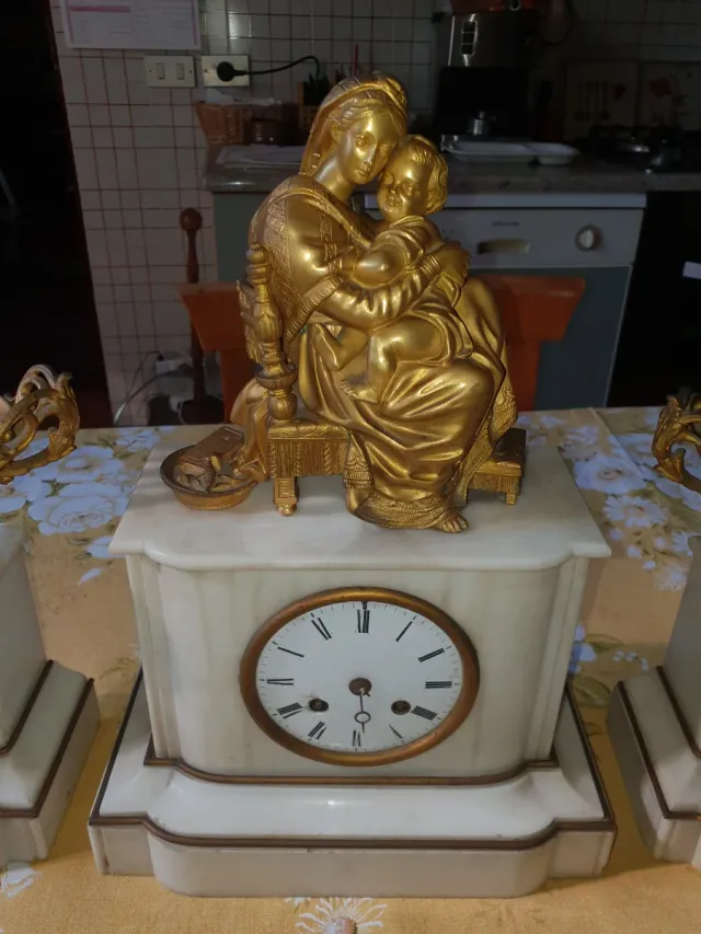 Trittico orologio Parigina antico